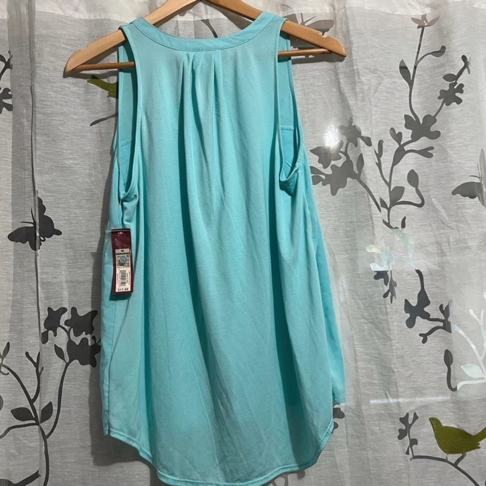 Blouse - Picture 2 of 3